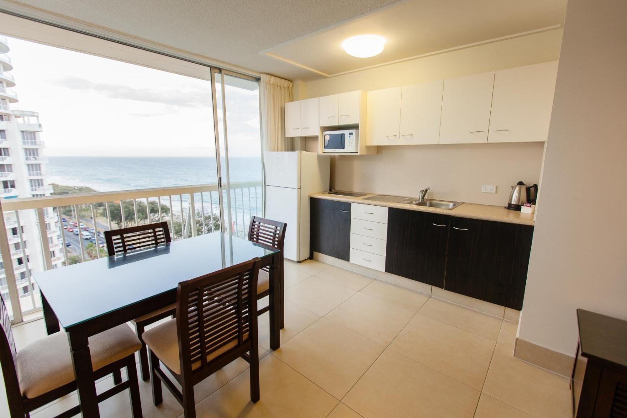Chateau Beachside Resort Gold Coast Ruang foto